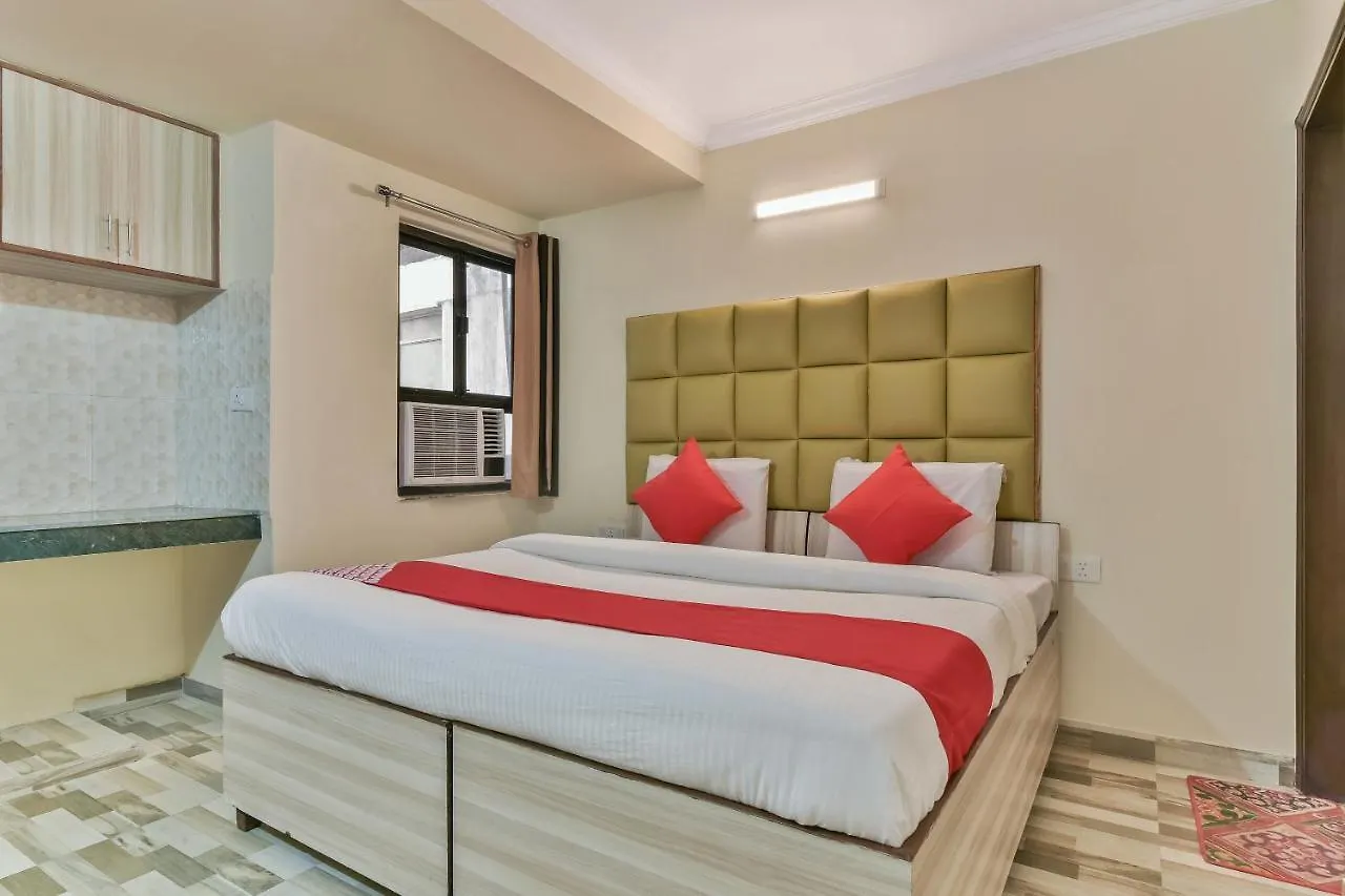 Oyo Hotel Clink New Delhi
