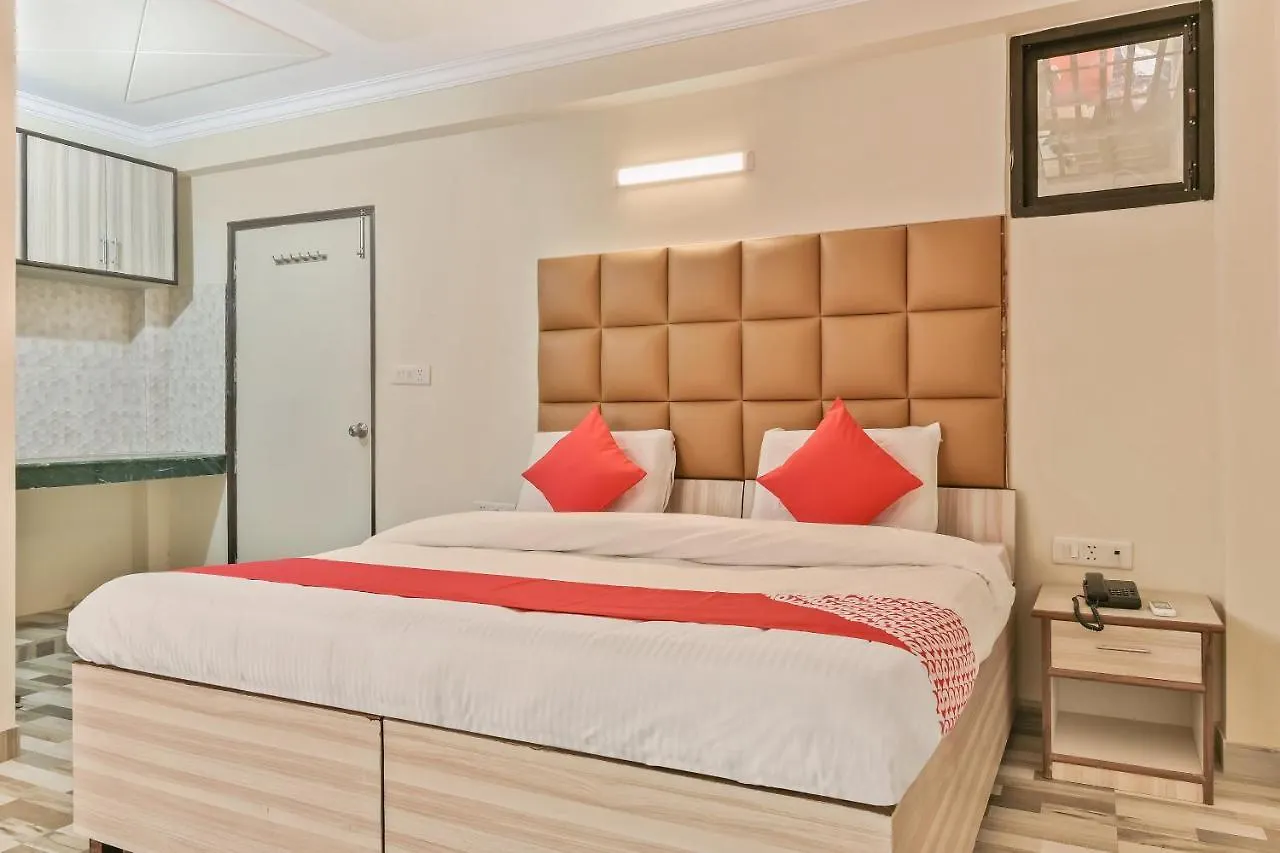 Oyo Hotel Clink New Delhi