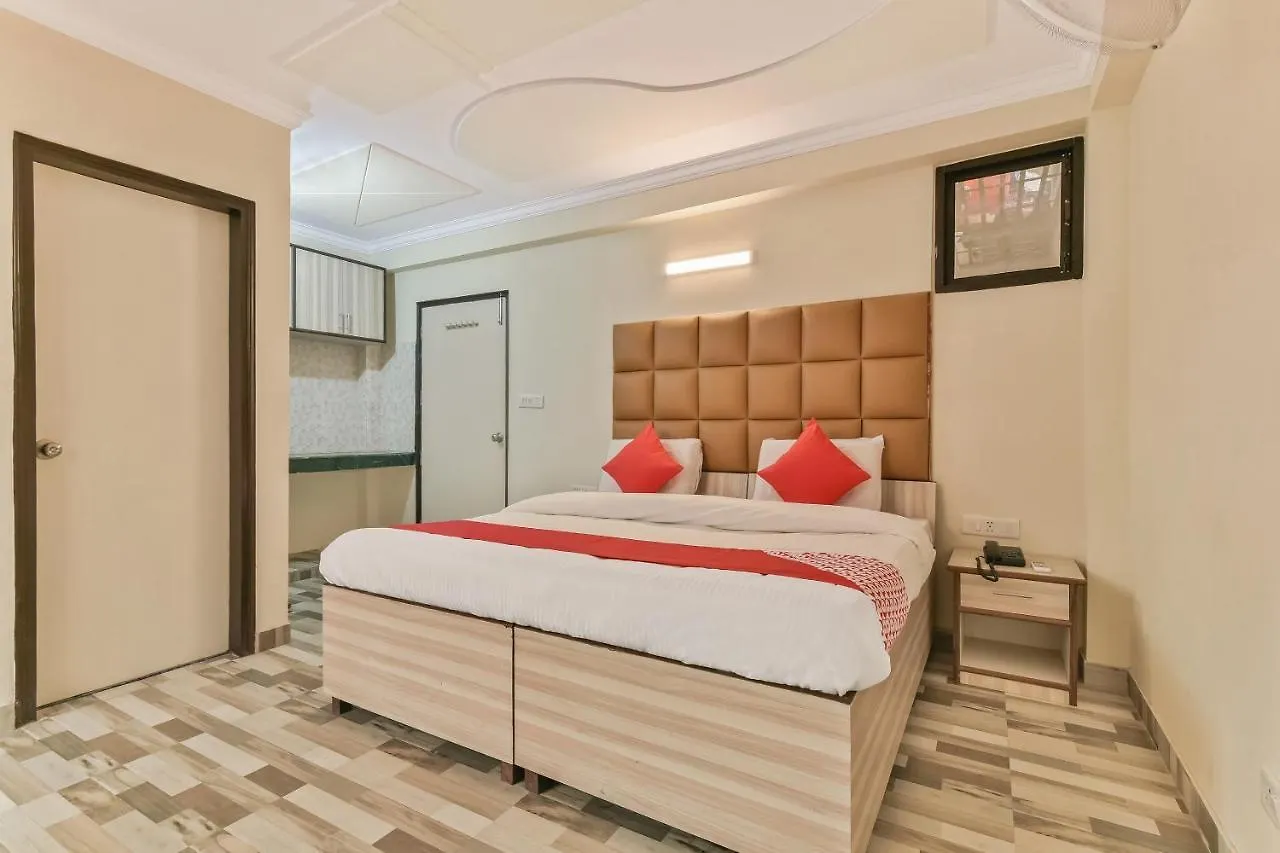 Oyo Hotel Clink New Delhi 3*,  India